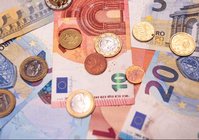 Ganhar em Euro: como a dupla cidadania aumenta seu poder de compra?