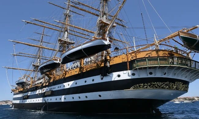 Amerigo Vespucci: sabia que o navio mais bonito do mundo  da Itlia?