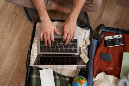 Nômade digital: entenda como funciona o visto italiano para quem quer trabalhar enquanto viaja pelo país