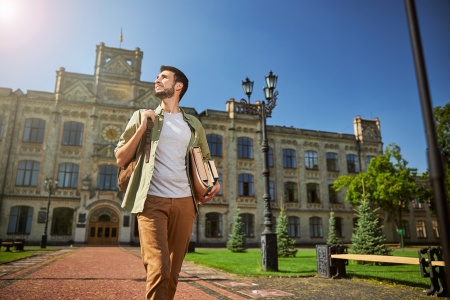  Bolsas de estudo na It�lia: como estudar de gra�a no pa�sv