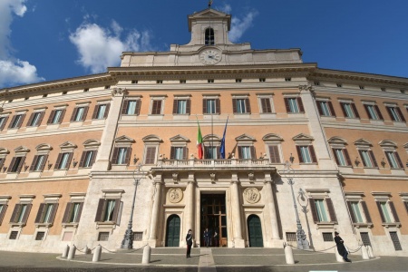 Governo italiano aprova reforma que tira reconhecimento da cidadania dos consulados